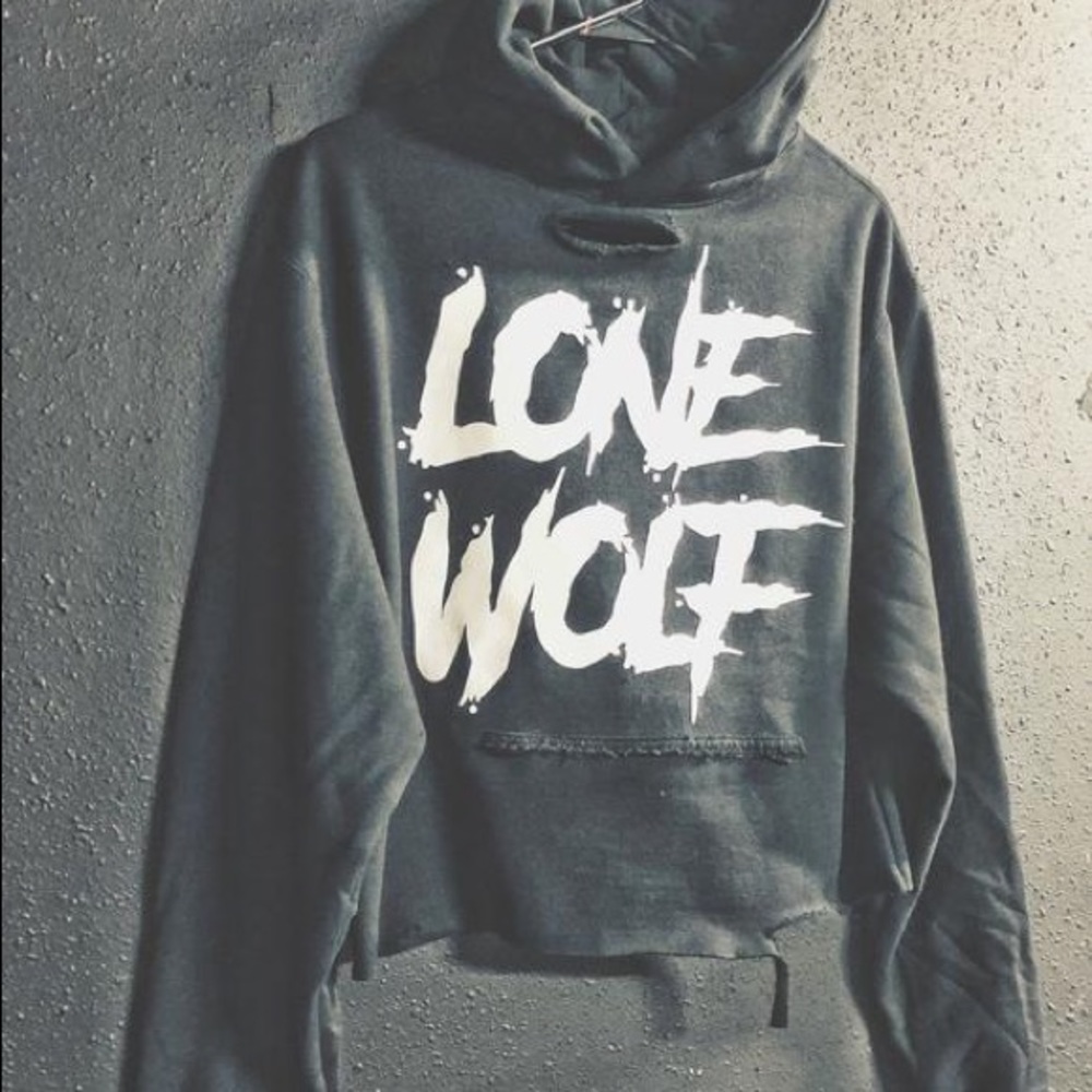 The Drive | Lone Wolf Crop Hoodie